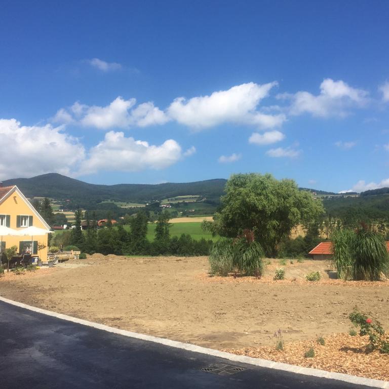Hotel Restaurant Grune Au Полау Екстериор снимка