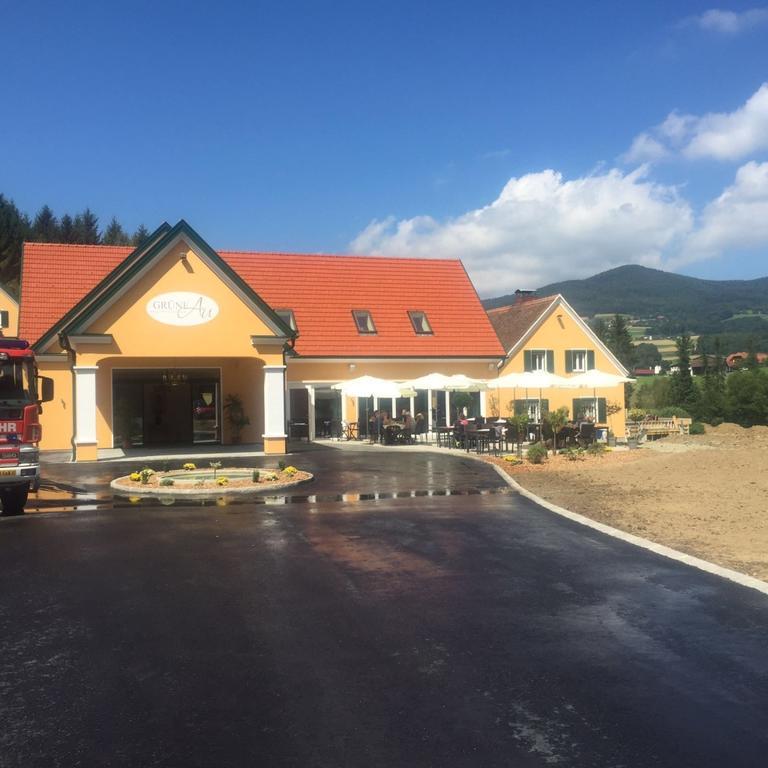 Hotel Restaurant Grune Au Полау Екстериор снимка