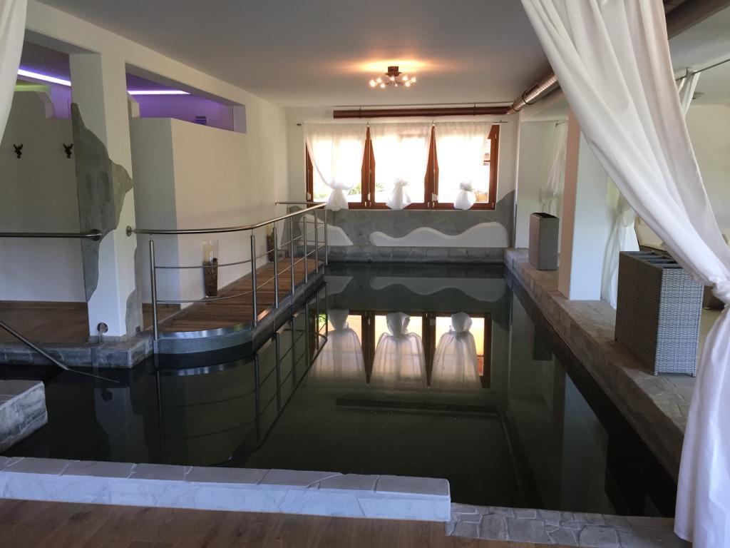 Hotel Restaurant Grune Au Полау Екстериор снимка