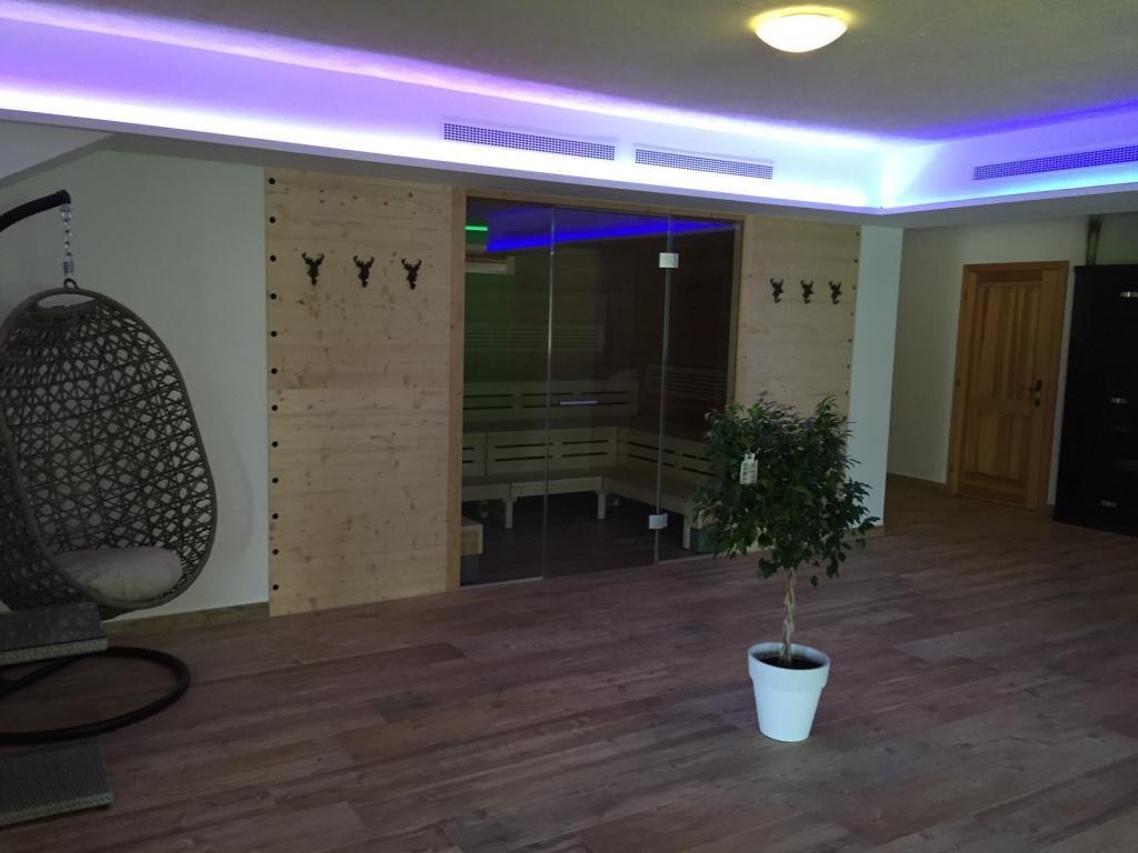Hotel Restaurant Grune Au Полау Екстериор снимка